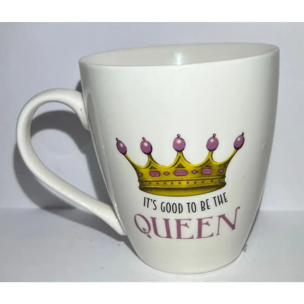 Coffee Mug ”The Queen of Everything” - Picture 2 of 6